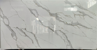 la vanité de salle de bains du quartz 2.5g/Cm3 complète les panneaux supérieurs de revêtement en pierre de Faux d'île de quartz machinés par blanc